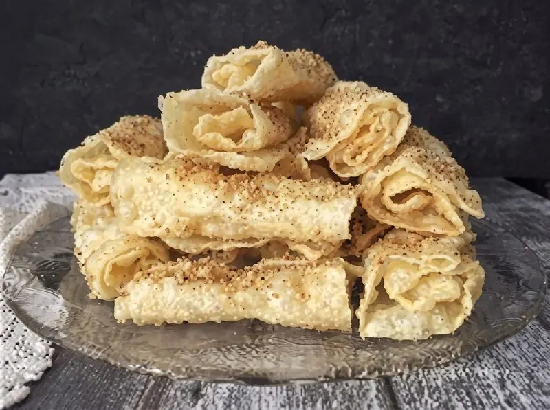 Honey & Walnut Pastry (Diples)